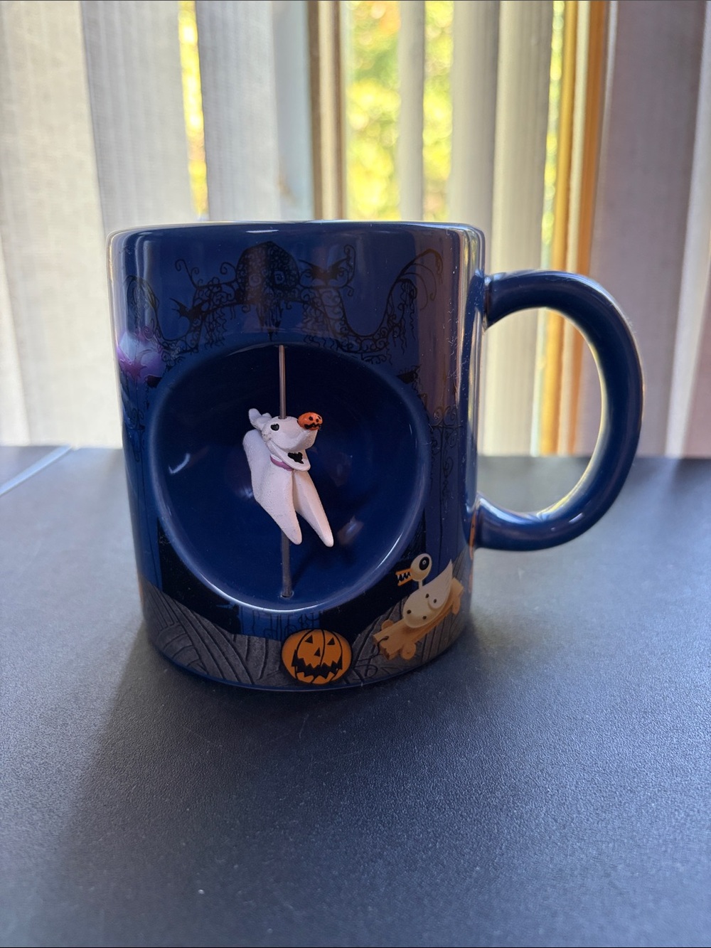Zero Spinner Coffee Mug 20 oz. - The Nightmare Before Christmas